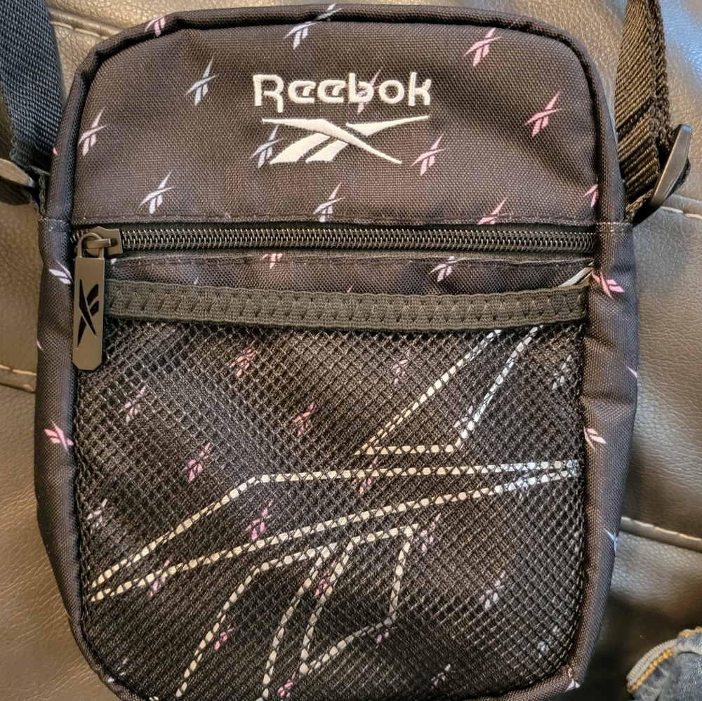 ReebokCross Body City Bag